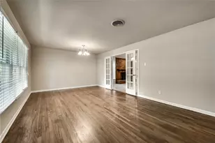 1601 Larkspur Dr, Arlington, TX 76013 - Photo 14