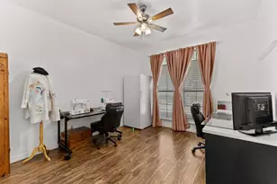 500 Little Creek Trail, Oak Leaf, TX 75154 - Photo 24