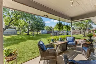 500 Little Creek Trail, Oak Leaf, TX 75154 - Photo 28