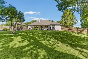500 Little Creek Trail, Oak Leaf, TX 75154 - Photo 30