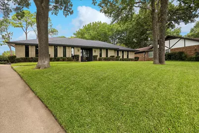 66 Lincolnshire Circle, Bedford, TX 76021 - Photo 2
