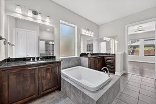 7840 Renderbrook Bend, Irving, TX 75063 - Photo 16