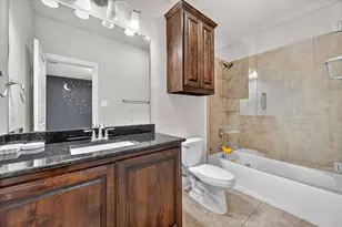 7840 Renderbrook Bend, Irving, TX 75063 - Photo 30