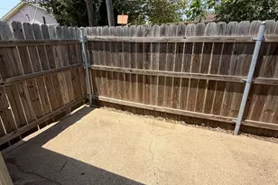 1410 Courtney Pl, Cleburne, TX 76033 - Photo 12