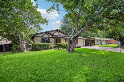 7452 Meadowcrest Drive, Fort Worth, TX 76112 - Photo 26