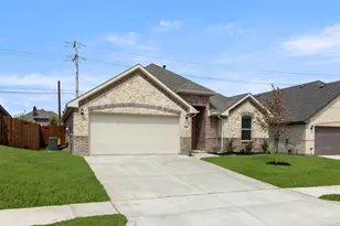 121 Whistling Duck Dr, Balch Springs, TX 75181 - Photo 2