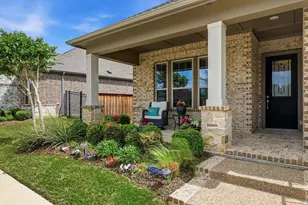 4817 Beaver Creek Dr, Arlington, TX 76005 - Photo 2