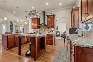 3825 Chappel Hill Rd, Waco, TX 76705 - Photo 10
