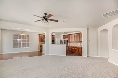 605 Port Royale Way, Euless, TX 76039 - Photo 8