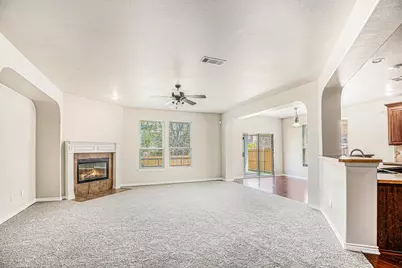 605 Port Royale Way, Euless, TX 76039 - Photo 6