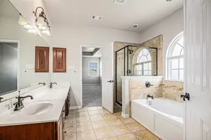 605 Port Royale Way, Euless, TX 76039 - Photo 16