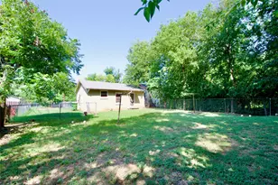 2015 N 12th St, Waco, TX 76708 - Photo 16