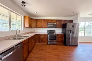 201 Driftwood Ct, Runaway Bay, TX 76426 - Photo 6