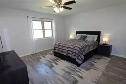 7021 Greenview Circle N, Fort Worth, TX 76120 - Photo 10