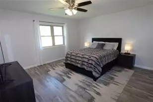 7021 Greenview Cir N, Fort Worth, TX 76120 - Photo 10