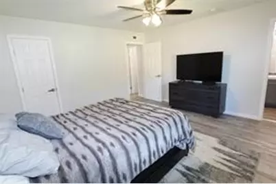 7021 Greenview Circle N, Fort Worth, TX 76120 - Photo 12