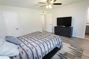 7021 Greenview Cir N, Fort Worth, TX 76120 - Photo 12