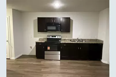 2013-2015 J B Jackson Jr Boulevard, Dallas, TX 75210 - Photo 10