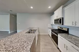 6721 Lake Overlook Dr, Fort Worth, TX 76135 - Photo 6