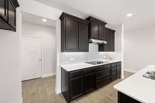 656 Sandiford Ct, Mansfield, TX 76063 - Photo 6