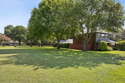 201 Oakwood Drive, Lancaster, TX 75146 - Photo 36