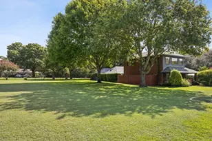 201 Oakwood Dr, Lancaster, TX 75146 - Photo 36