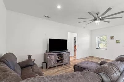 304 E Adams Street, Riesel, TX 76682 - Photo 16