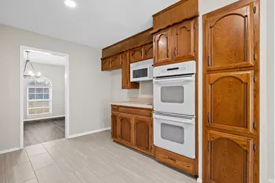 2001 San Jacinto Drive, Arlington, TX 76012 - Photo 8