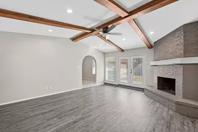 2001 San Jacinto Drive, Arlington, TX 76012 - Photo 12