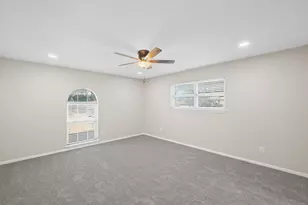 2001 San Jacinto Dr, Arlington, TX 76012 - Photo 12