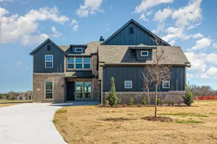 610 Crystal Lk Ln, Red Oak, TX 75154 - Photo 4