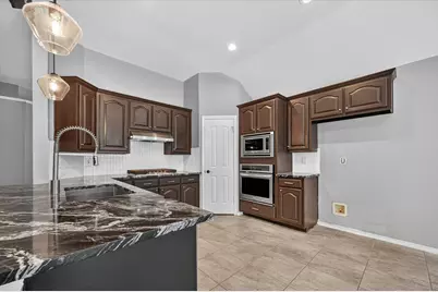 2720 Windstone Way, Corinth, TX 76210 - Photo 8
