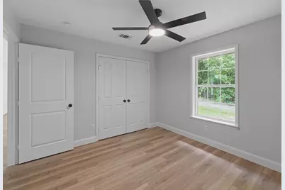 105 E Foggle Street, Athens, TX 75751 - Photo 22
