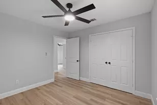 105 E Foggle St, Athens, TX 75751 - Photo 24