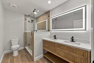 105 E Foggle St, Athens, TX 75751 - Photo 18