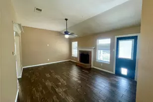 625 Main St, Roanoke, TX 76262 - Photo 4