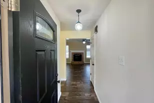 625 Main St, Roanoke, TX 76262 - Photo 2