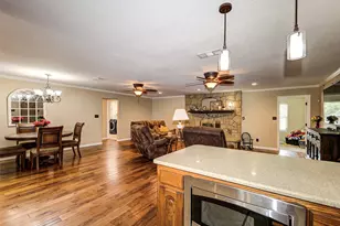 405 N Wickham St, Alvord, TX 76225 - Photo 12