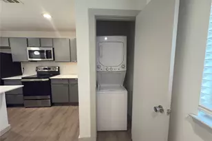 4526 Munger Ave, Dallas, TX 75204 - Photo 16