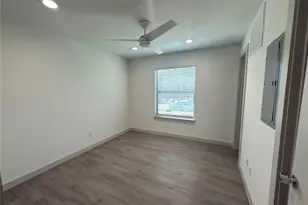 4526 Munger Ave, Dallas, TX 75204 - Photo 10