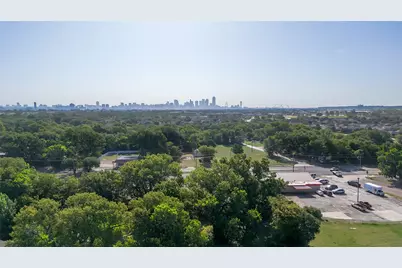 3725 Vineyard Drive, Dallas, TX 75212 - Photo 2