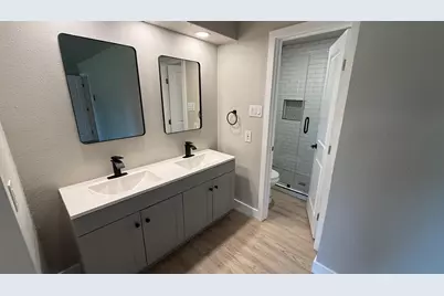 111 Iberis Court, Arlington, TX 76018 - Photo 6