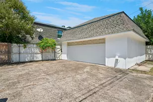 10503 Berry Knoll Dr, Dallas, TX 75230 - Photo 16