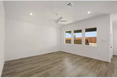 653 Tyronza Drive, Justin, TX 76247 - Photo 8