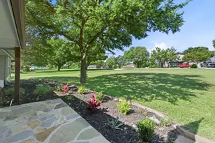 835 Cross Timbers Drive, Double Oak, TX 75077 - Photo 36