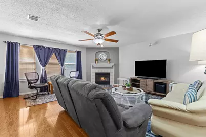 1017 Lake Trail Drive, Little Elm, TX 75068 - Photo 6