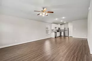 1425 Waverley Dr, Greenville, TX 75402 - Photo 8