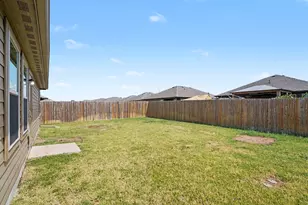 1425 Waverley Dr, Greenville, TX 75402 - Photo 24