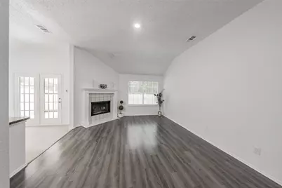913 Mill Spring Drive, Garland, TX 75040 - Photo 6