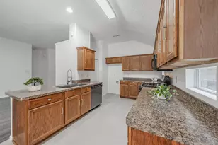913 Mill Spring Dr, Garland, TX 75040 - Photo 14